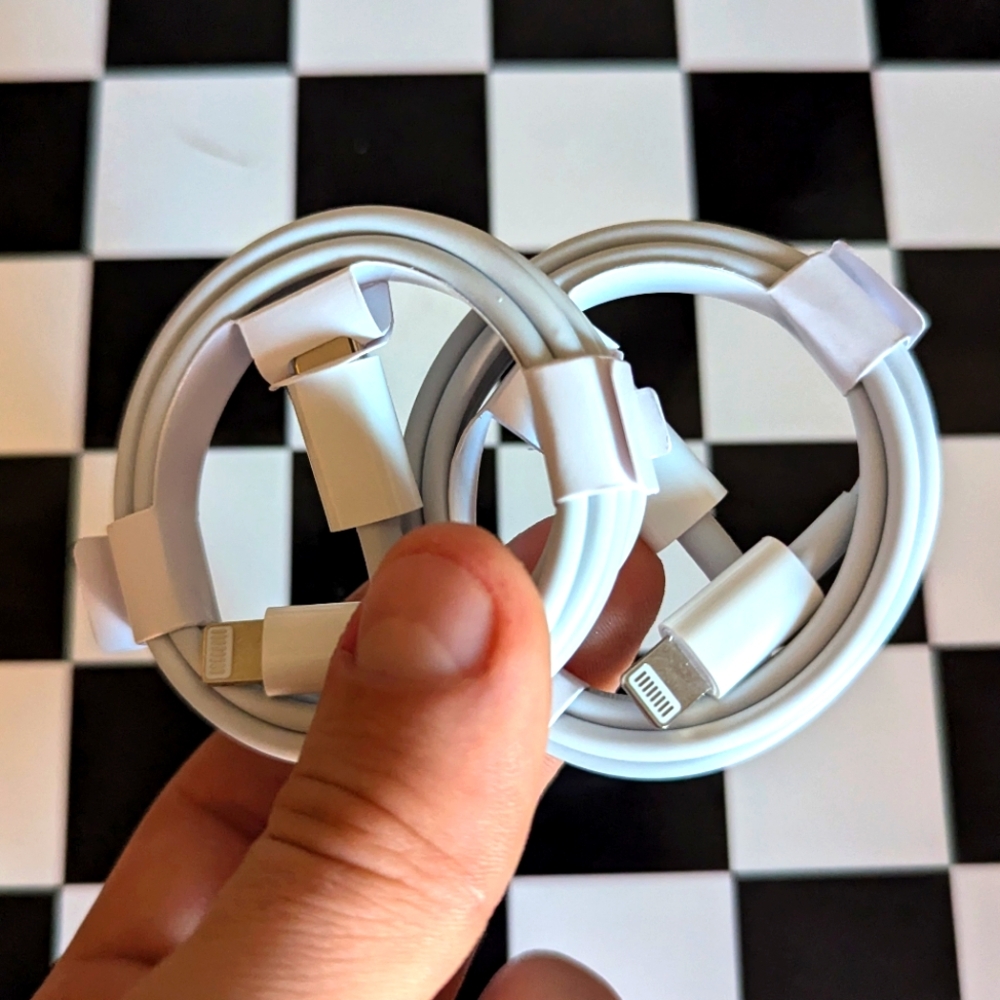 APPLE FAST CHARGER